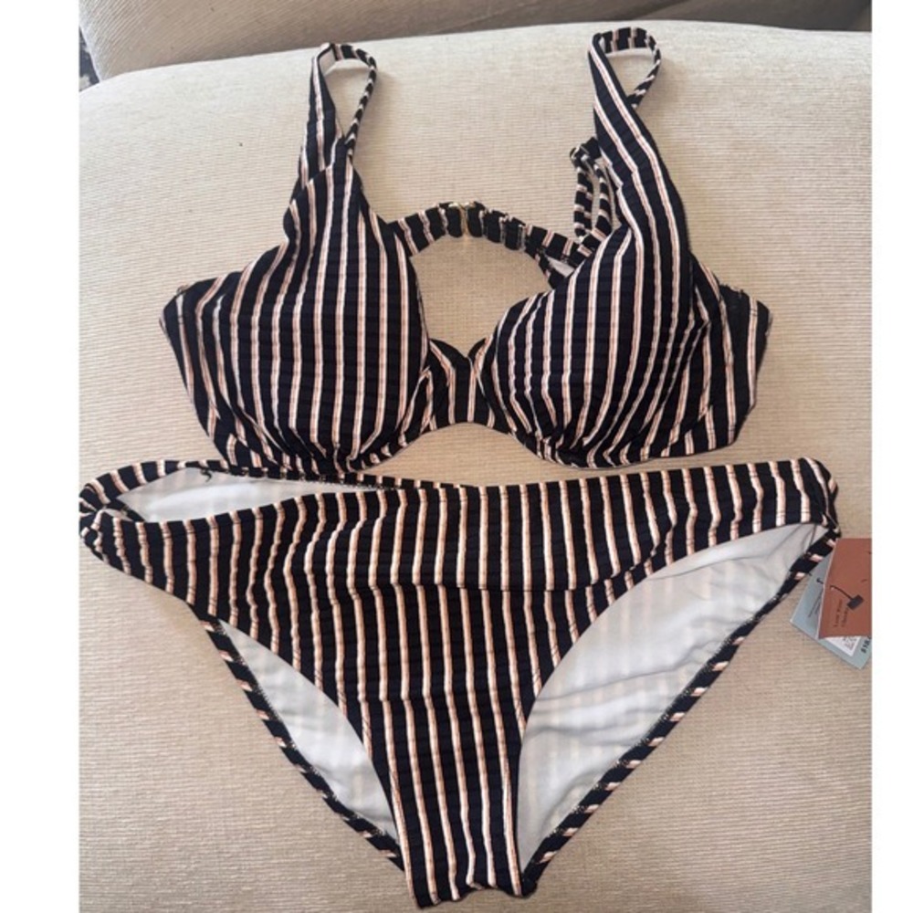 Shade & Shore Striped Bikini Set Underwire Top 38D Low Rise Cheeky Bottoms XL